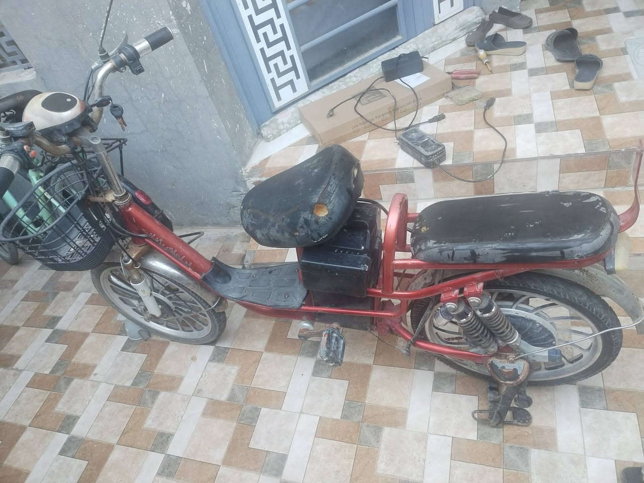 سلام عليكم باسكل شحن نضيف البيع السعر 80 بي مجال قليل مكاني ديالى بعقوبه تحرير اتصال على رقم ***********
