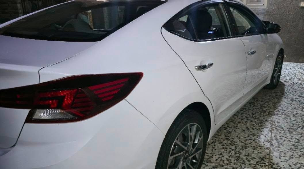 🚗 للبيع هيونداي إلنترا 2019 – وارد خليجي 🇰🇼
✅ محرك 2000 دوش
✅ تشغيل بصمة
✅ تحكمات ستيرن
✅ أشاير بالمرايات + مرايات شفط
✅ حساسات أمامية وخلفية
✅ شاشة + تنتة
✅ بدون أي ضربة
✅ سيارة باسمي وتحويل مباشر+ رقم بغداد
✅ مكفولة كفالة عامة (محرك، كير، تبريد)
✅ سيارة نظيفة جدًا ولا تحتاج أي مصرف.

💰 السعر: 143$  وبيها مجال بسيط.

📍 العنوان: بغداد – جسر ديالى.

📞 للاستفسار على الرقم فقط: ***********
