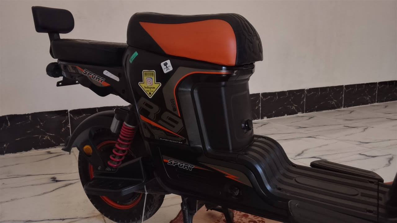 سلام عليكم ماطور للبيع 
النوع R9 
باتريات حجم 32 شرط الفحص 
كامل مكمل مابي اي نقص 
اسويجات 2 
كارت تشقيل 2 
بصمة 
***********
ملاحضة خاص ماجاوب فقط اتصال
