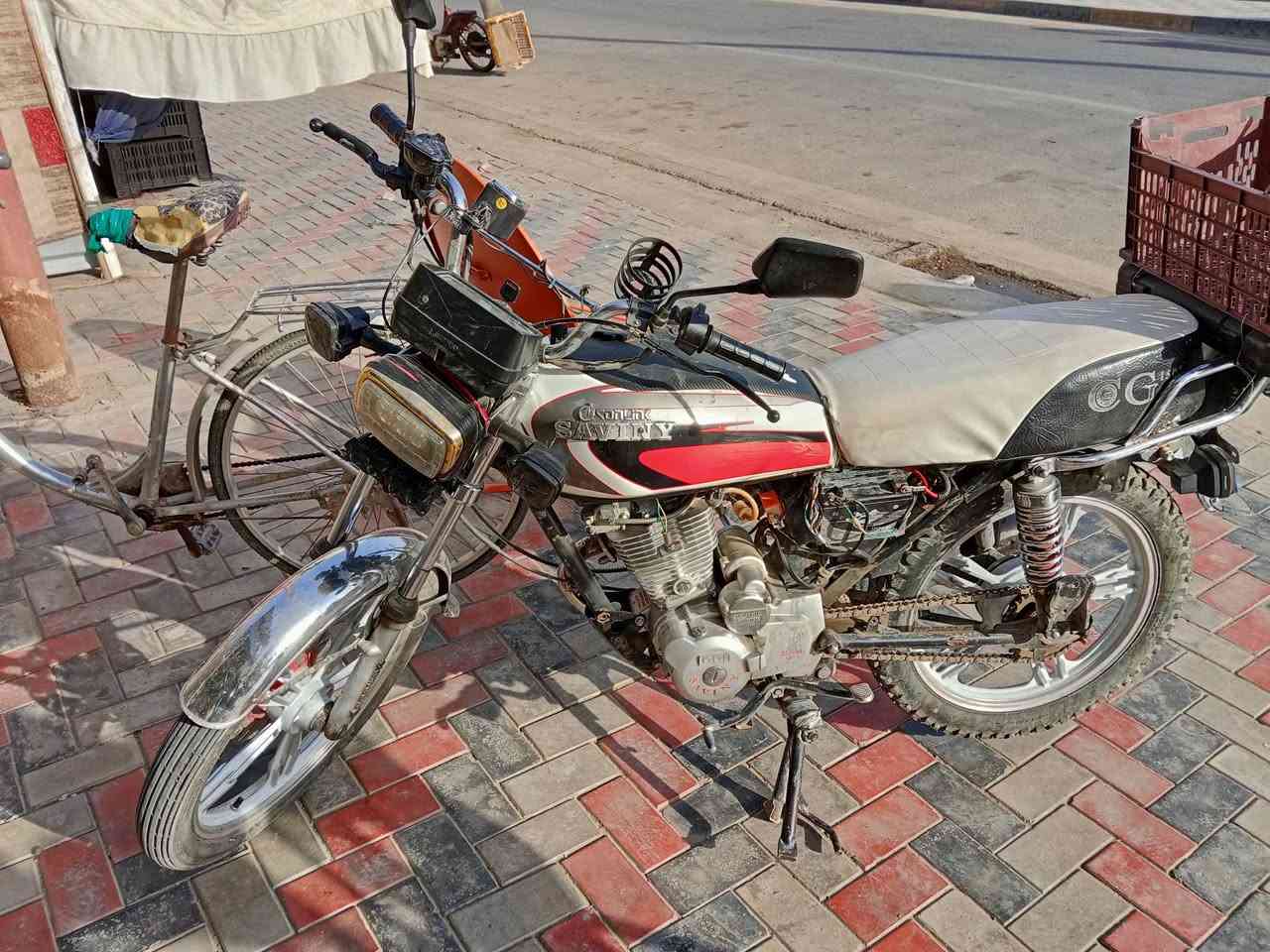 للبيع دراجة ايراني سافان موديل 22 السعر 500 وبيه مجال ***********
