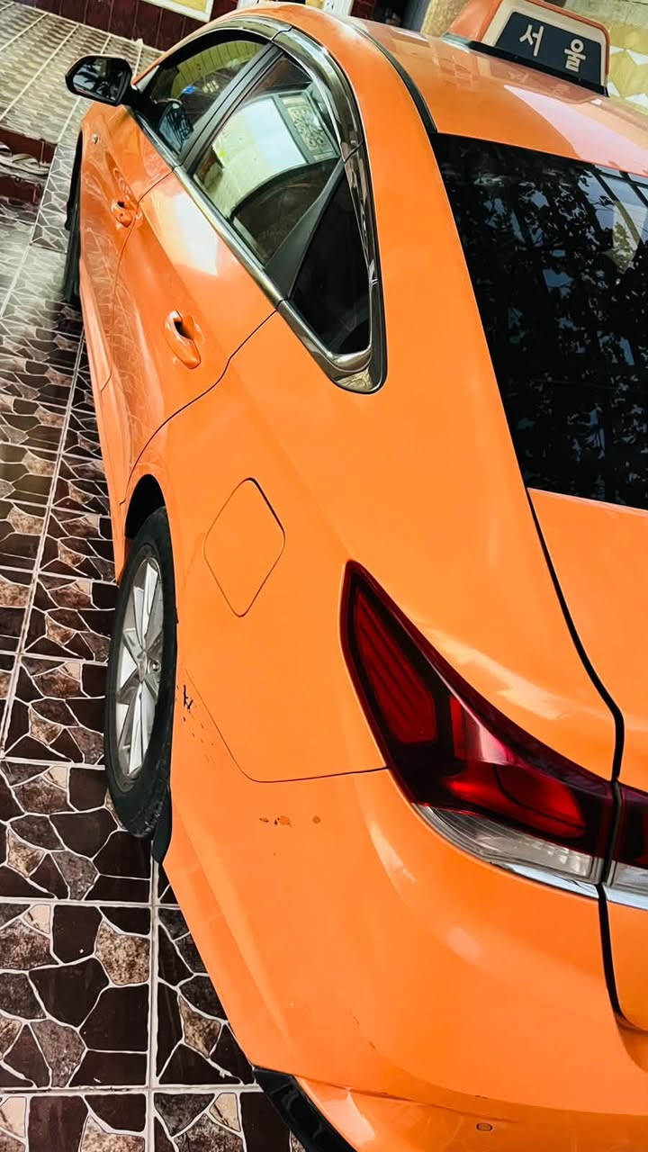 🚘 سوناتا 2020 برتقاليه – تكسي كوري بلادي
🔸 الضربة بالبنيد فقط
🔸 البنيد مبدل
🔸 العداد واقف من يوم أخذتها
🔸 المحرك والكير خير من الله، شغل ممتاز
🔸 السيارة حلوة ومريحة بالشارع
🔸 السياره موجوده للفحص

📍 اللي جاد بالشراء يتفضل يشوف السيارة ويفحصها بنفسه.

💰 السعر: 135
*********** واتساب
