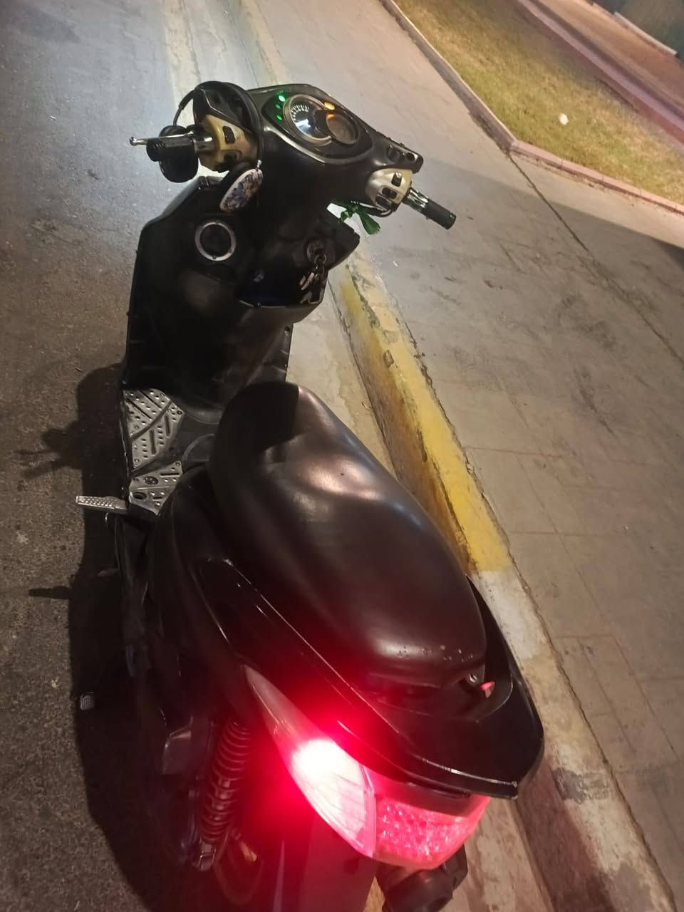 سلام عليكم سنكس فحل نوزل خطين طلاعات نكره سلف كل وقت تخبل كامله  بس نوزل وصخ رايدله تنضيف خوب مكينه صلوات على محمد ما تنسمع  خرسه  للبيع فقط سعر خاص رقم واتساب *********** حماعت 550 لا تجي
