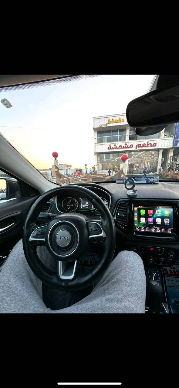 سلام عليكم جيب  موديل2019 
فور ويل 4x4
الون حبري مع قمارة سودة بلاك توب
فول مواصفات ماعدى البنراما 
مميزات السيارة 
كار بلاي مع شاشة كبيرة 
كشنات جلد مع تدفئة تبريد
 كامرة دوارة 
ادامة كاملة 
سستم صوت past
بصمة ابواب مع ترحيب 
تشغيل عن بعد 
تعتيم 
سايد بريك بصمة 
وضعيات القيادة 
مثبت سرعة 
رقم بصرة انكليزي جديد 
سنوية 2027 مشروع وطني تحول ثاني يوم
طخم تاير جديد
محرك 2400 مكفول 
كير 9 نمر مكفول 
تدفئة تبريد كفالة 
مكفولة من الصبغ
داخلة في حالة ممتازة
عدد المسارات 85 الف ميل 
حدادية 100% قبل كم يوم مبدلهاا صدر
السعر 117يها مجال
العنوان البصرة 
متوفر واتساب ***********
بيها بارد بالباب الراكب وبارد بالجاملغ الخلفي