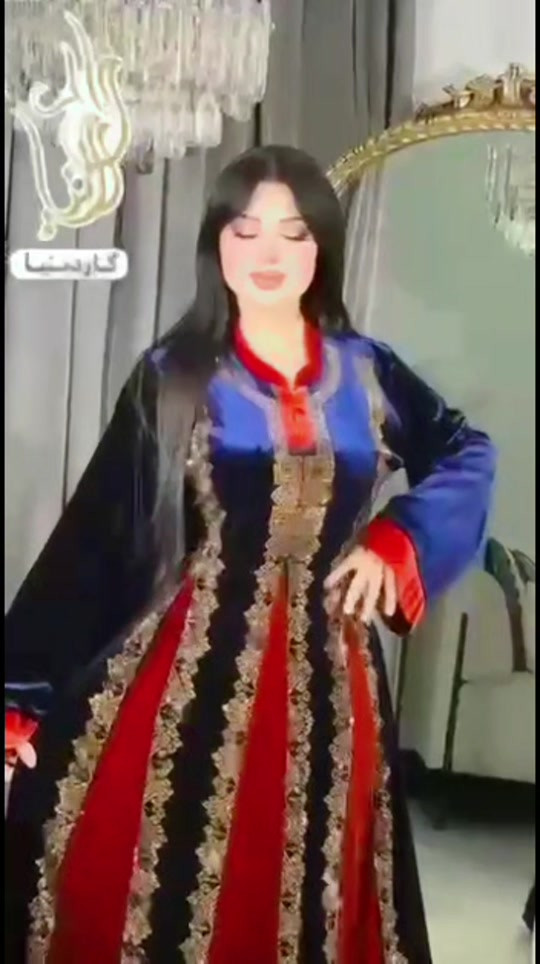 

نص مكتوب في الصور:
- گاردنیا