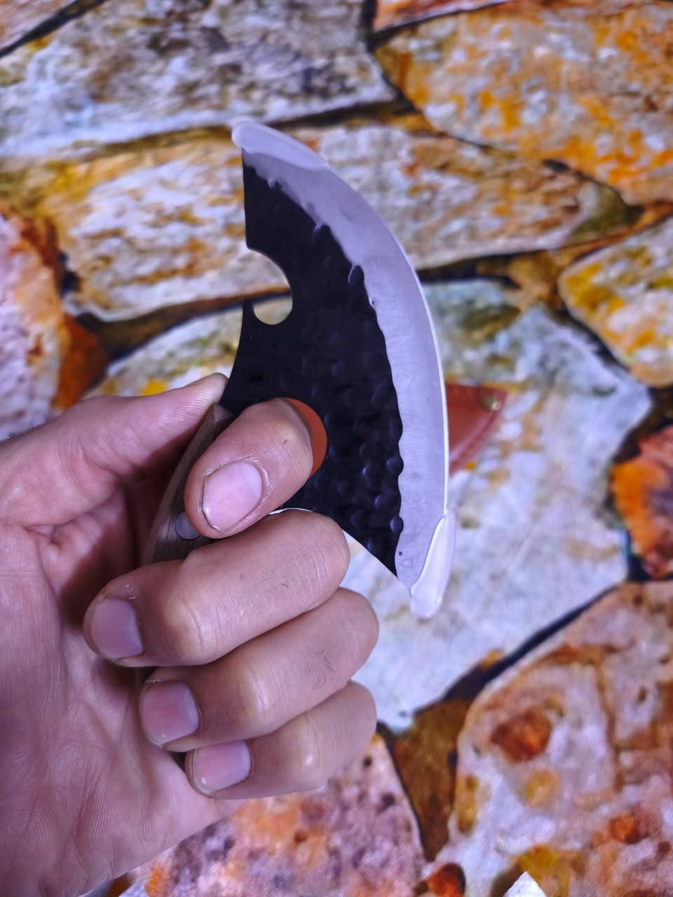 للبيع سعرك وبلعافيه *********** للتواصل واتساب
