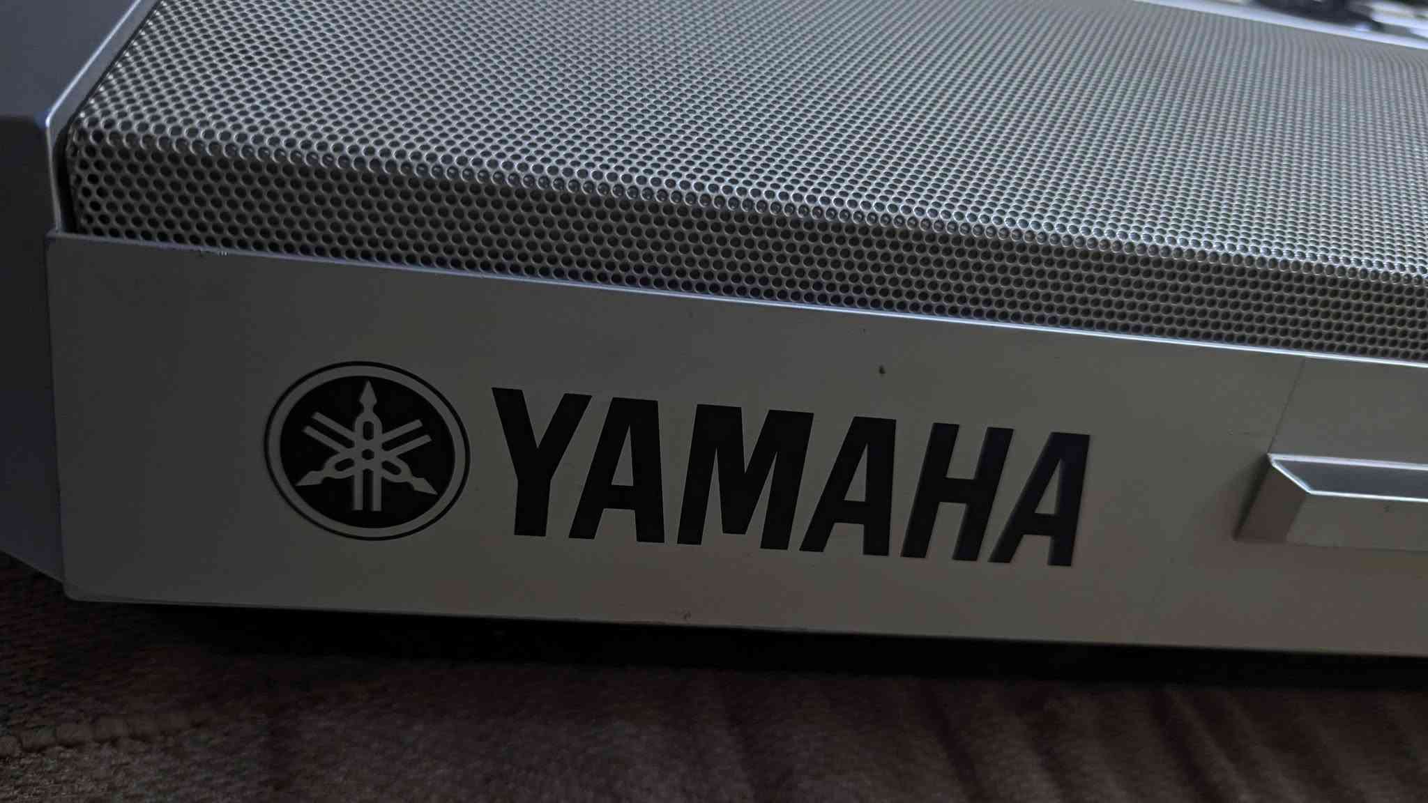 للبيع: أورغ ياماها (Yamaha) بحالة ممتازة – جاهز للعزف والإنتاج! 🎹✨
عاشق للموسيقى أو تحب تبدأ رحلتك بالعزف؟ هذا الجهاز أصل الإبداع!
الماركة: ياماها (Yamaha) الغنية عن التعريف.
المواصفات: شاشة عرض ممتازة، سماعات سبيكر قوية ومحيطية، أزرار تحكم كاملة بالإيقاعات والأصوات، وعجلات التحكم بالنغمة (Pitch Bend).
النظافة: الجهاز بحالة ممتازة جداً ونظيف جداً كما موضح بالصور. 
للتواصل وتساب ***********
السعر 500الف تجي تفحص و تاخذ من باب البيت 
المكان بغداد الغزالية
