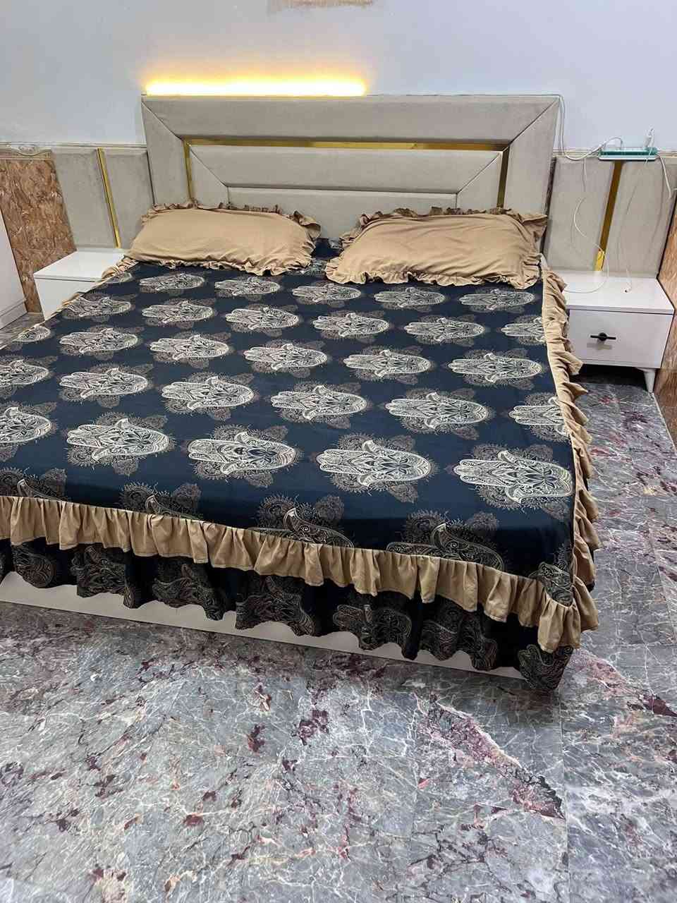 غرفة نوم تركي 5 قطع نضيفة كلش استعمال قليل
سعرها 400 وبيها مجال مكاني الشعب ماعندي نقل
تجي تفتحها وتاخذها
***********
