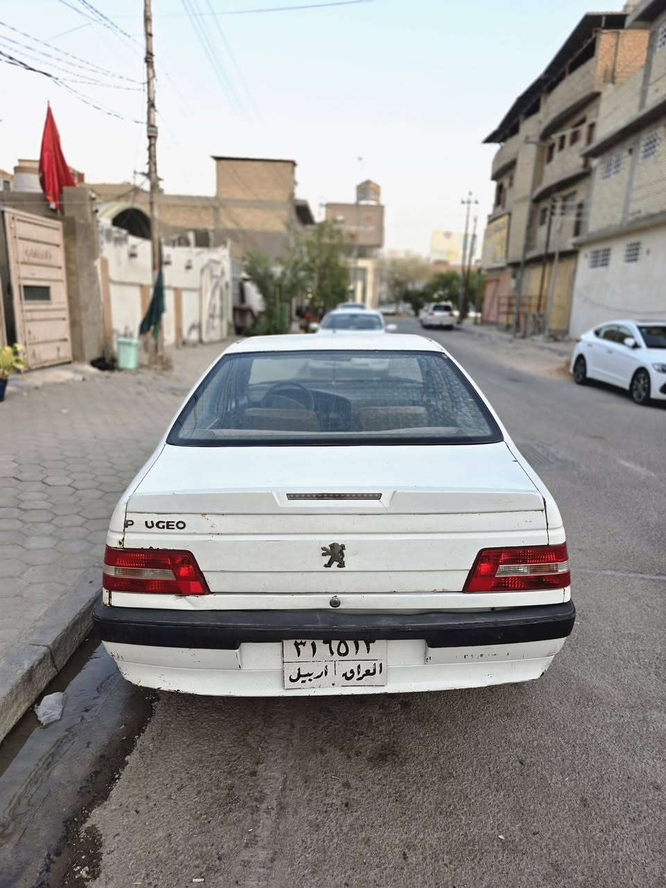 السلام عليكم 
بيجو لميس 2013 رقم شمالي 
السياره بيه فقط جاملغ امامي مبدل وبيه طخات بسيطه جاهزه من كلشي محرك وكير وحداديه وتخم تاير 
تبريد ثلج 🥶 ومراوح كتفات يابانيه ابو 90 فولت وراديتر سراوين انسى الحماوه كيجه عل تبريد الضهر ربع 
للعلم السياره باسم شركه وموجوده  باربيل 
سعر السياره 23 وبيه مجال للشراي مكاني بل نجف  للاستفسار ***********
