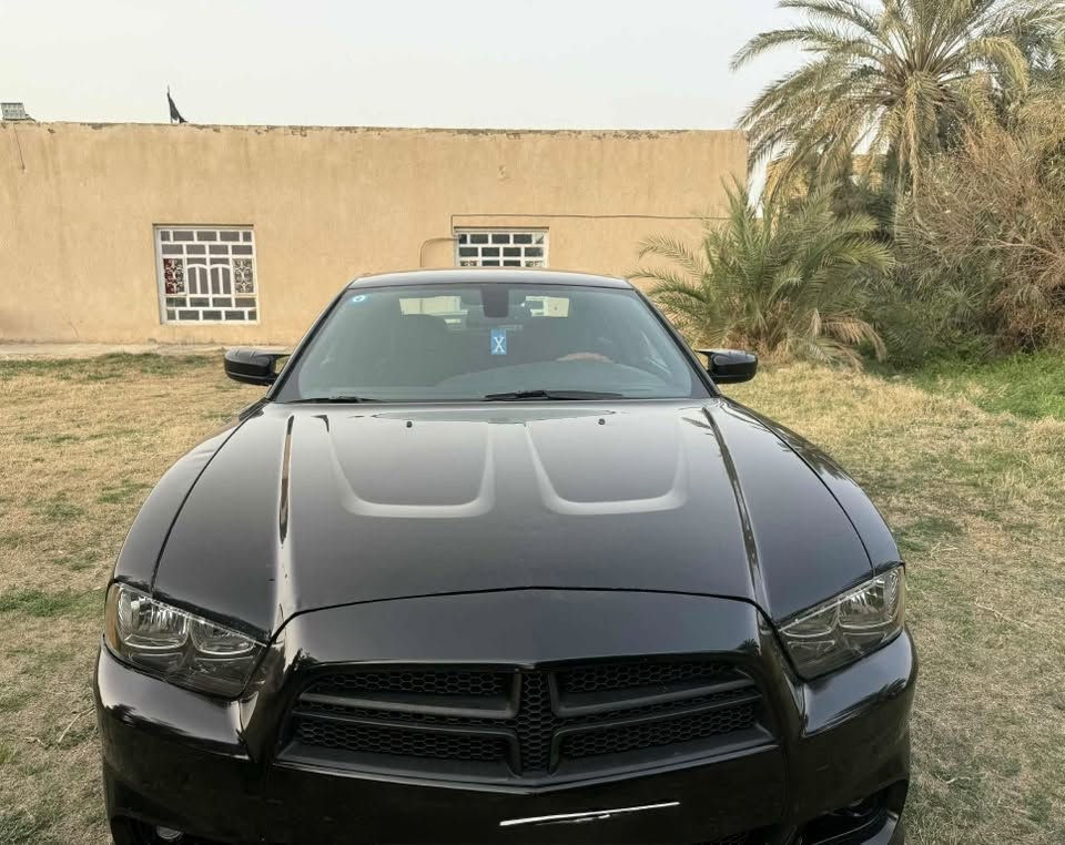جارجر 14رقم بغداد جديد
كير محرك حداديه تبريد ثلج

السياره بيه 3قطع صبغ
كفاله من العيب الشرعي 
بيع مستعجل 125
مكان السياره ديوانيه
***********
