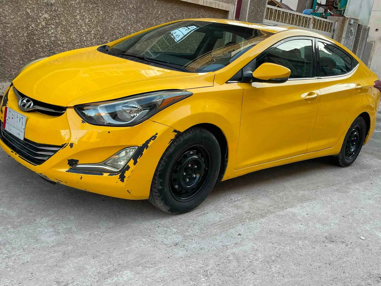 هونداي النترا 2016  وارد امريكي فول لمتدد 1/1
السيارة خير من الله بيها حادث امريكة جملغ الامامي الايسر وحافة اللغد فوك يم براغي الجاملغ وشوية من البنيد  مصلح..
 السيارة فول 1/1
بصمة
فتحة 
تحكمات ستيرن 
كامرة 
تدفئة بل كشن 
كشن جلد 
اشاير بل مري
وبعد هواي شغلات 
السيارة صبغ فرن جديد بس الدعامية كشرت ب الغسل 
السيارة ب اسمنا و رقم بغداد بس سنوية ساقطة 
والسيارة بيها ملاحضات بسيطة متكلف هواي 

السعر 105 بيها مجال للشراي 
مكاني بغداد الجديدة شارع المسبح 
***********

