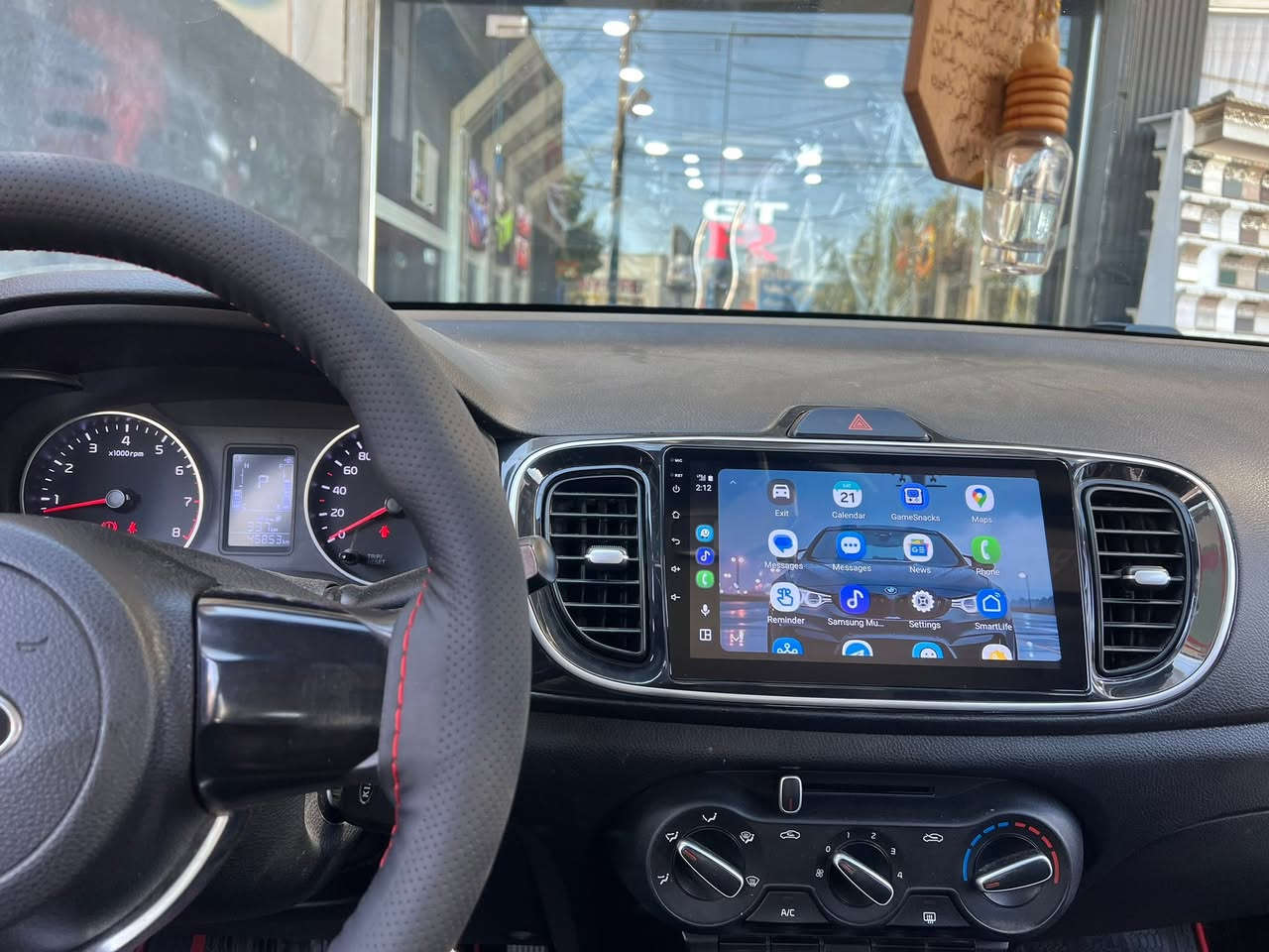 مركزGTR 
  الجميع انواع الشاشات السيارات الحديثه 🥳
افضل شاشات ومن أرقى المناشئ💯
عمل  الشاشه لكافة انواع السيارات الحديثه 🥳
دون تحوير  ✅️
هدفنا الجوده والاتقان في العمل وضمن احدث الوسائل
العنوان.. 
 بغداد  الطوبجي قرب مرور الطوبجي 
للاستفسار والحجز راسل الصفحه 
او اتصل على الرقم ***********📞☎️
يتوفر توصيل الى كافه محافظات العراق
*********** 
مواصفات الشاشات 

الاندرويد أخر اصدار 
ذاكرة داخلية ١٦ كيكا  و٣٢كيكا متوفر 
‏Wifi انترنيت 🔱
‏Bluetooth مكالمات واغاني 📱
‏GPS خرائط بلا نت 🗺
‏Screen mirroring عرض شاشة الموبايل 📲
‏RCam كامرة خلفية 📷
‏FCam كامرة امامية 📸
‏Video out مخرج شاشات خلفية 📺
‏Audio out مخرج لمضخم الصوت🎧
‏Google play لتنزيل كل برامج الموبايل 📟
‏YouTube - SnapTube - Maps - وكل البرامج
الاستفسار ***********
العنوان بغداد نزلت جسر 14 رمضان قرب مرور الطوبجي او مجاور حلويات الحمداني
