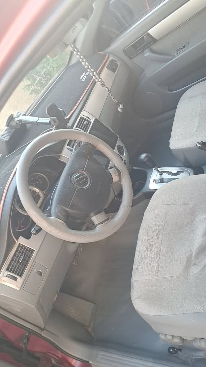 🚗 فورنزه 2007 للبيع

سيارة مرتبة ، مكينة وكير وكشر، والتبريد شغال تمام.

• سيباية بيت السحارة أصلي
• تخم تاير خط أبيض جديد
• حدادية جديدة
• صبغ حزام ومرتبة من الفوك
• السيارة بيها أغراض ومرتبة

💰 السعر: 55ورقة وبيها مجال للطيبين
📍 المكان: الدورة – الصحة
📞 ***********
