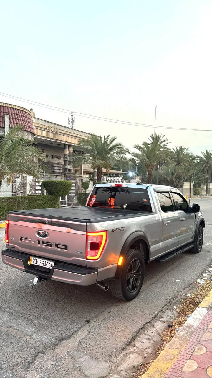 سلام عليكم للبيع 🔥 Ford F-150LARIAT 2023 – 🔥

🚘 الموديل: F-150 2023LARIAT
⚙️ المحرك: 5.0 V8
🔄 گير: أوتوماتيك طياره عشر نمر 
🛞 دبل 4×4

✨ المواصفات:فول عد البنوراما
• جلد فاخر
• كراسي أمامية كهربائية + ذاكرة
• تبريد وتسخين المقاعد
• تسخين الستيرن
• شاشة كبيرة 12 إنچ
• Apple CarPlay + Android Auto
• كاميرا 360°
• حساسات أمامية وخلفية
• مراقبة النقطة العمياء
• رادار + مثبت سرعة متكيف
• تحذير مغادرة المسار
• فرملة طوارئ أوتوماتيكية
• تشغيل عن بُعد
• دخول وتشغيل بدون مفتاح
• شحن لاسلكي
• إضاءة LED كاملة
• مرايا كهربائية قابلة للطي
• فتحة خلفية كهربائية
• نظام صوت B&O
• شاشة معلومات رقمية
• دفع رباعي 4×4
• ويل 20 إنچ
• كاميرا خلفية
• حساسات مطر
• إضاءة داخلية Ambient
.بصمات بل ابواب 
.هوك خلفي 

رقم سليمانيه بسمي وكاله او تحويل 
بيه باج تضليل 80‎%‎ 
ماشيه 56الف  

السياره وارد كندي كلين حادثه فقط  سرقه مري جانبيه 
مكانه بغداد شارع فلسطين 
السعر 35000$او بيه مجال نشاءالله 
***********
