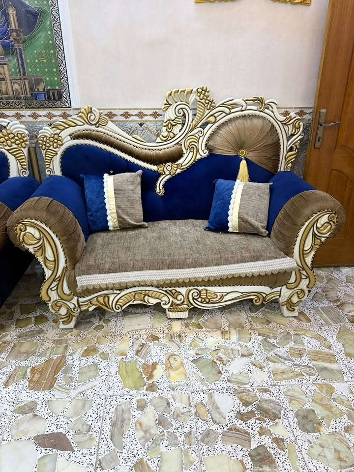 السلام عليكم
ثنين تخم كرويتات 
تفصال عراقي 
‏مع اضافة الطبلات عدد ثمانية
سعر مليونين ونصف
للاستفسار 

***********
