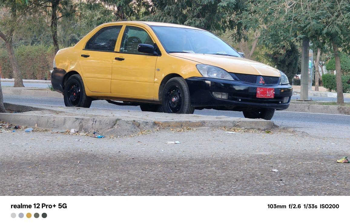 لانسەر تۆماتیک مەکینە گەورە 
گێڕومەینەی بەشەرت
داعموولێردارو بەشەرت 
تەبریت ساردوو گەرم بەشەرت 
بەنزین زۆر کەم دەخوات 
چوارتایەی تازەی لەژێردایە 
چوار جام کارەبای 
کارەبای مەزبووت ماڵی خۆمە گۆڕینەوەش
بەپیکاب یان دووتەنی دەکەین 
نرخی 43گەڵاو مەعمەلە
***********
