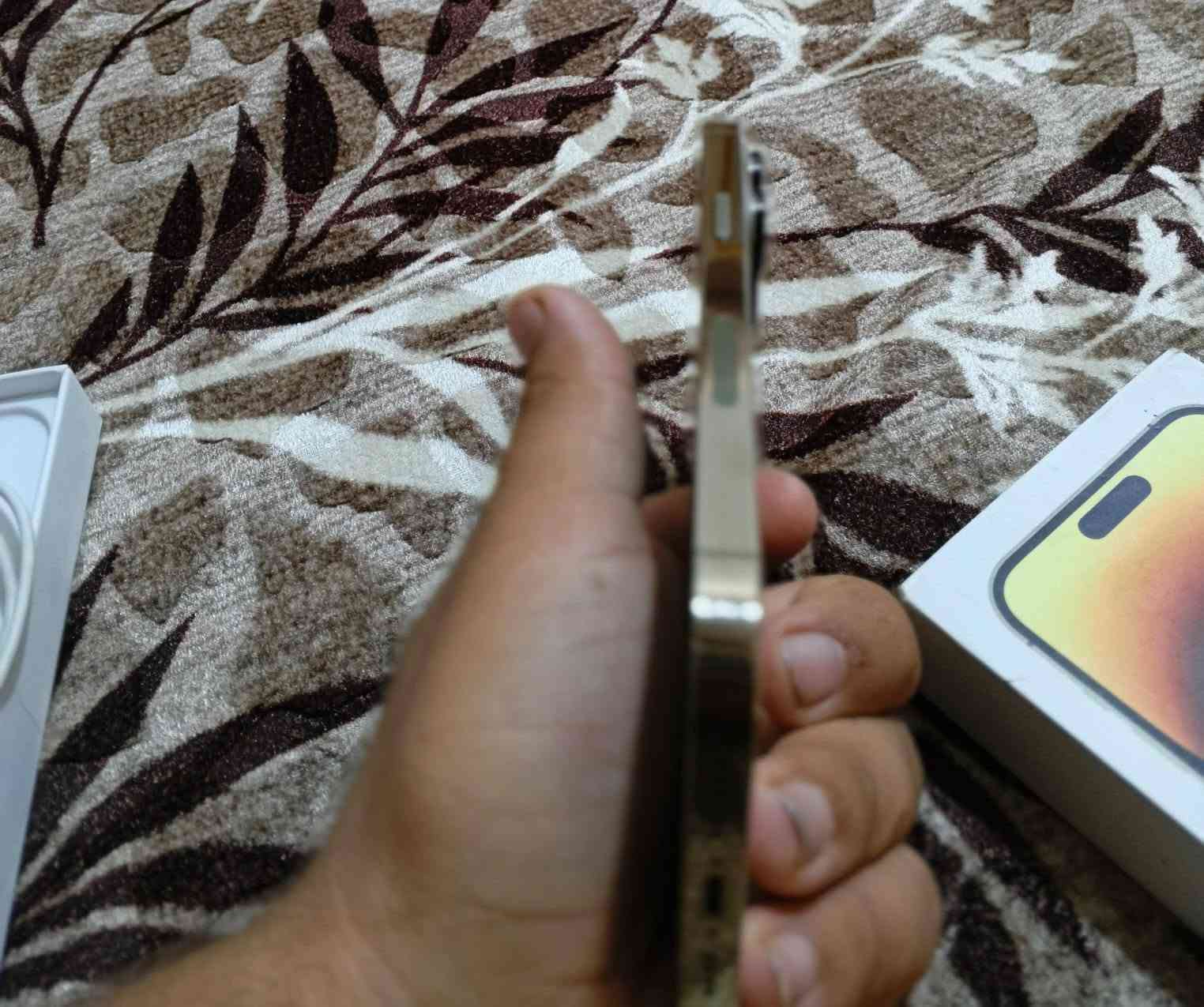 السلام عليكم موبايل 14 برو ماكس للبيع موبايل مقفول بطاريه 89 ذاكره 256 السعر 750 بمجال ***********
