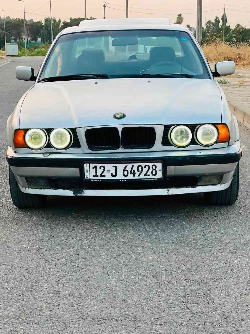 BMW للبيع
موديل 1994 السيارة باسمي
محرك وكير شرط السيارة ينرادلها حداديه وصبغ السعر 30 وبيها مجال ولمعرفة باقي التفاصيل اتصل ع الرقم 
***********
