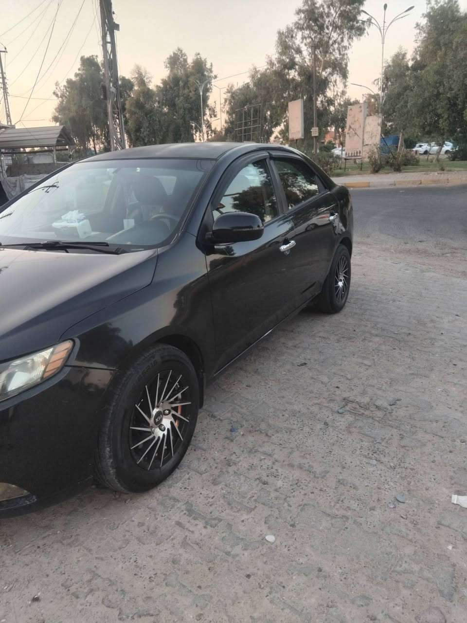 فورتي موديل 2012 رقم بغداد الجديد باسمي سنويه جديده مكينه دوش ٢٠٠٠
سياره وارد امريكي بي ظربه بالجنطه من امريكه و البنيد مرشوش غيرها كفاله تبريد ميشتغل سياره جاهزه تخم تاير ويل كب مري كهرباء صدر امامي خلفي نظيف مكاني بغداد البياع السعر 82 ورقه رقم الهاتف ***********
