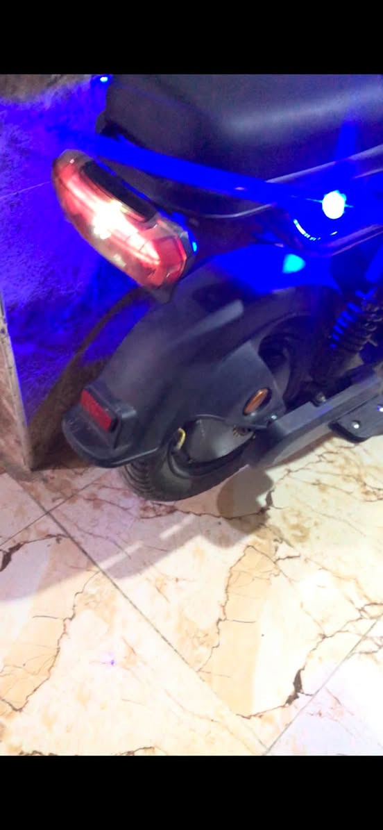 سلام عليكم دراجه شحن للبيع مديل R900 ريان دراجه مكفوله من كلشي مابيه اي عطل بعده البطاريات عله الوكاله صارلي 4 اشهر من اشتريته للبيع مستعجل عليه محتاج فلوسه ما جاي استخدمه سعره 700 وبيه مجال مكاني بصره سيمر يم جامع لكبير واتس ***********
