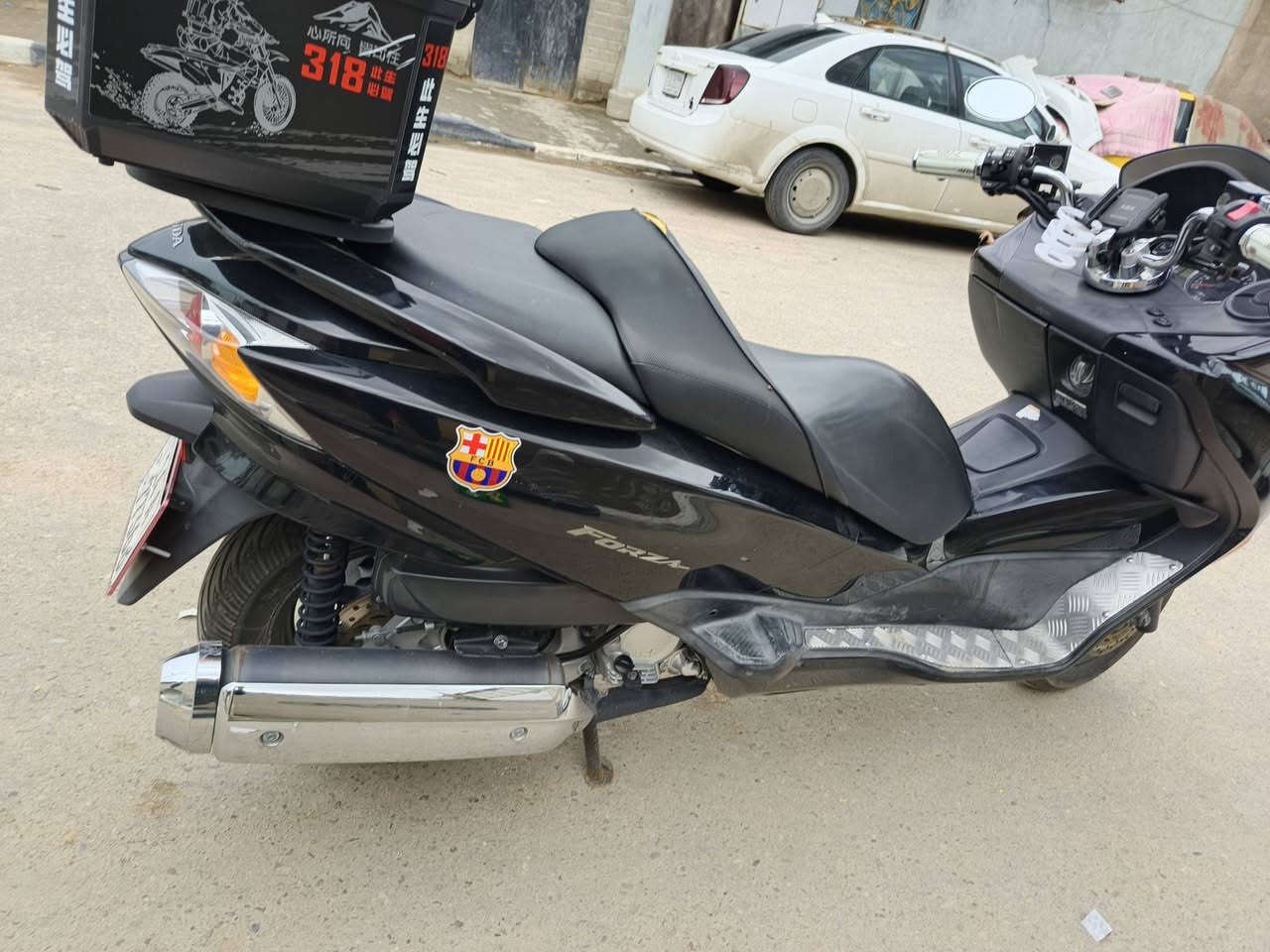 فورزا صفر عشره للبيع مكفوله كفاله عامه رقم وسنوية
هاي الصوره قبل لا اشدلها وجه بومه وتجوه مال ضهر
المكان محافظه البصره منطقه الكزيزه للتواصل ***********
السعر 21 بي مجال بسيط 
ماعندي سالفه السعر بالخاص الشراي يتفظل ويدلل
ممشه الدراجه 36 يعني بعدهي جديده 
ماتذب عليه ربع دينار
