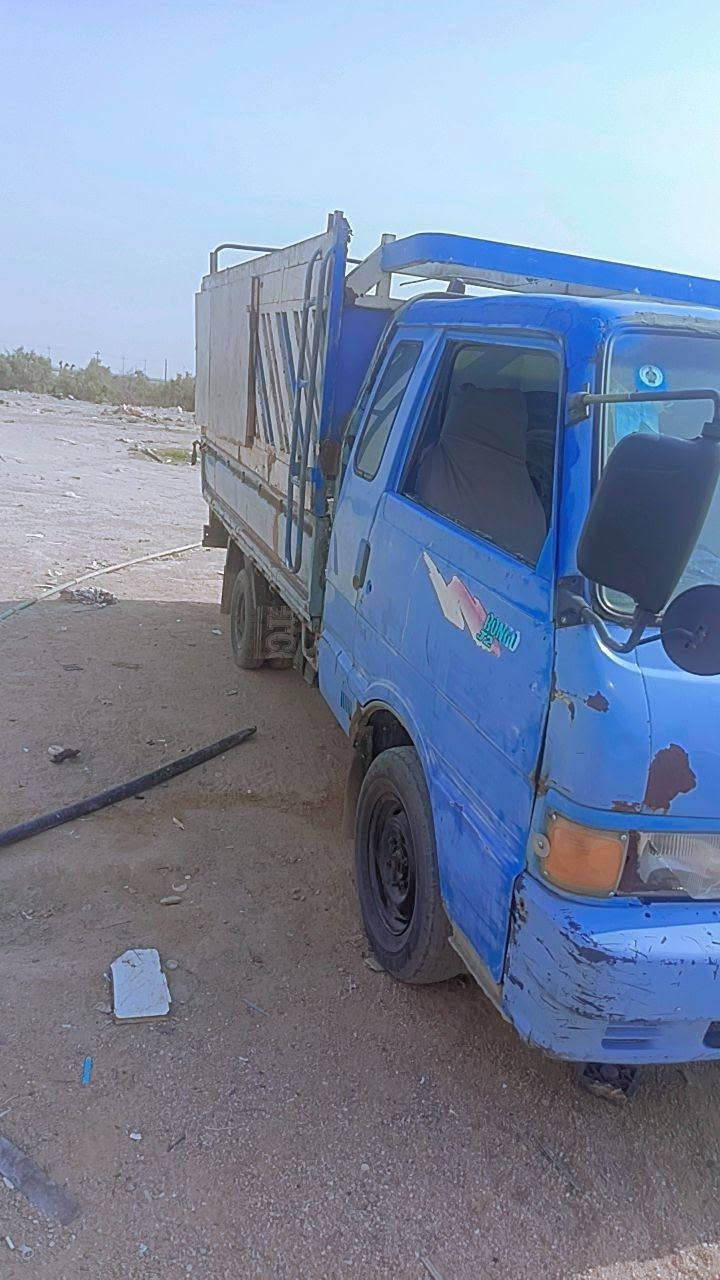 السلام عليكم كيا للبيع موديل 96 باسمي الثانويه 31 جير جديد محرك جديد شاص الجديد سكسي جديداخياس ما بيها سعر 45 مجال***********
