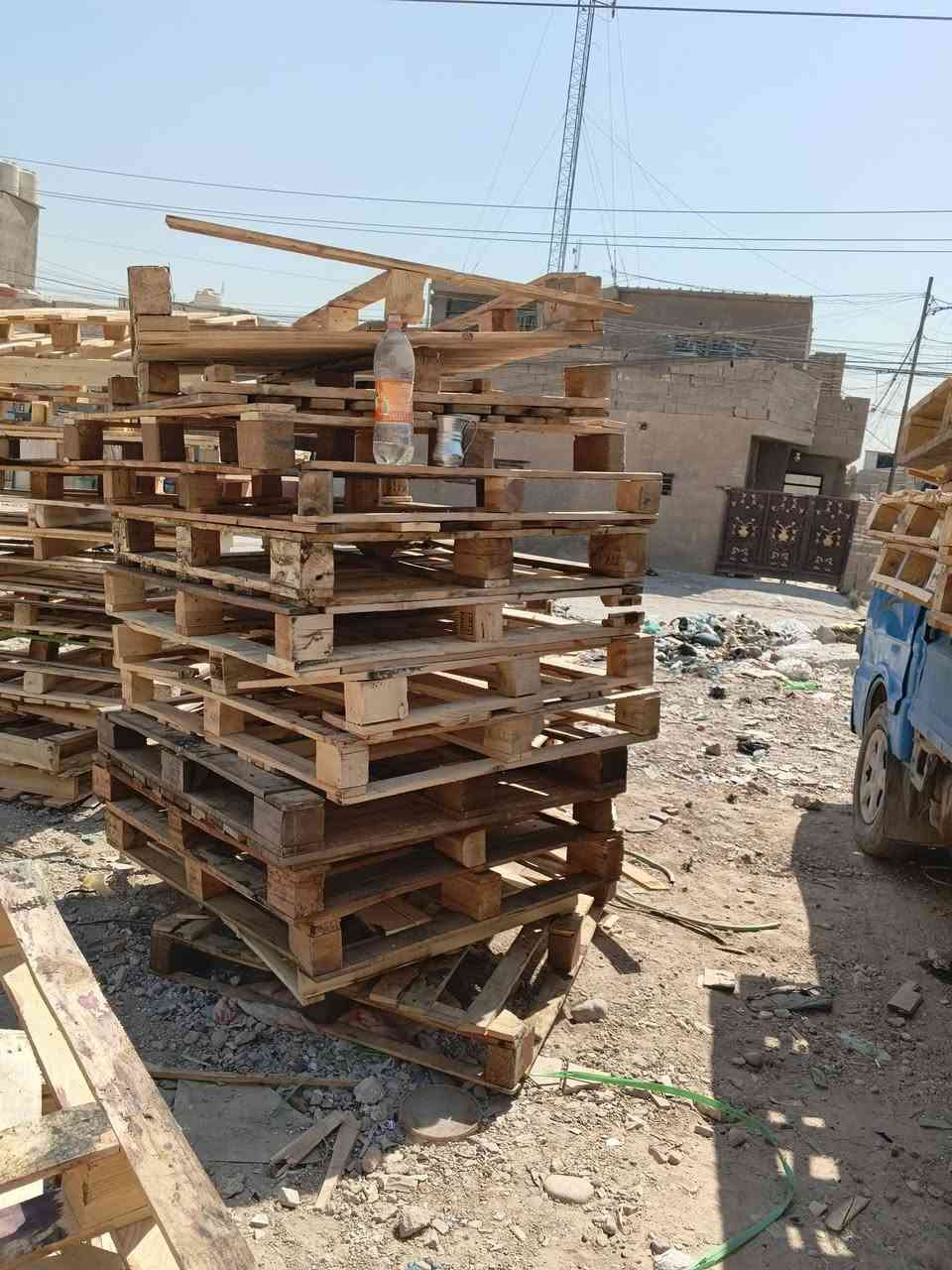 سكيب 120 في متر العدد 70 السعر 4 الف
بغداد ***********  تصليح خشبه كعبوره نصه نضيف
