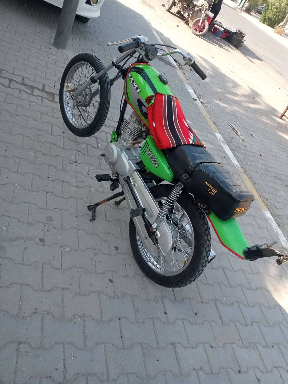 السلام عليكم دراجه للبيع اوراق اصولي بس ورقت وكيل راحت مني اكاتبك مكاتبه مكتب وكيلها عارضي  اوراقها اصولي تجي وشوفهن  دراجه 2016 معمره ستوهي وياله ايراني اصلي تانكي اصلي كشن اصلي تايرات ايراني اصلي كله جديد +مكينه مفتوحه مكينتها خرسه اي صوت ماكو كلجات جدد مكاني كوفه خاص ما متواجد دراجه متوازي عله بيعتها ما انباعت هسه باجر بسوك جمعه بايعها سعر 500وبيها مجال هاذه رقمي وتواصل وياي ***********
