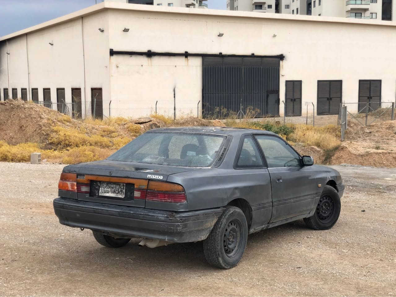 مازدا • ١٩٨٨ • جير عادي