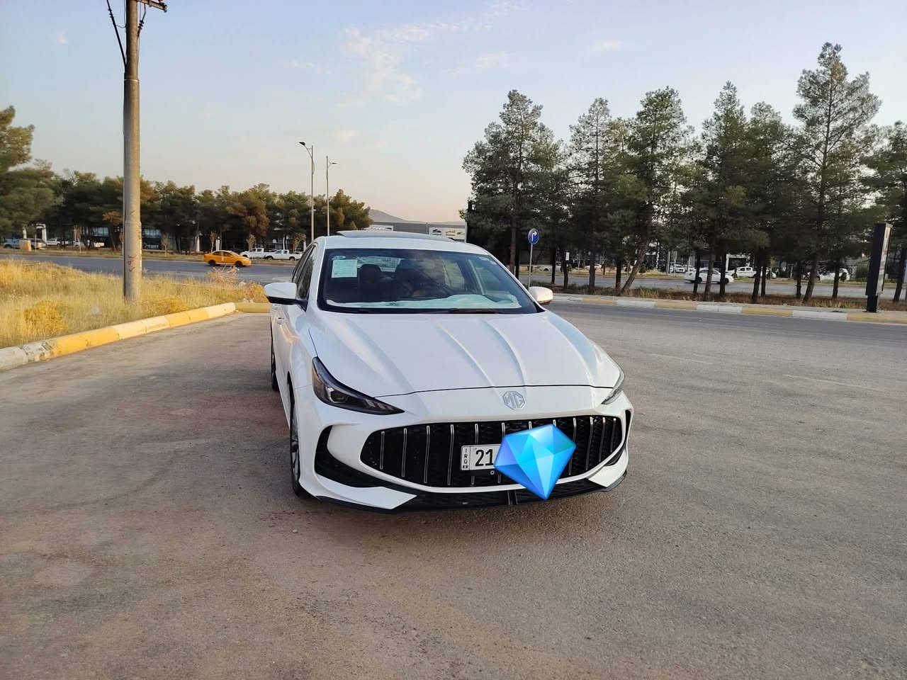 Mg gt 2025 بۆیاخ تە نکی مە رخووب شاشە ئە کتیف بە رمە جە ی دیلکۆ کراوە هیچی پیوە نیە 22 هە زار ڕۆشتوە ساعری 120 معامە لە ***********
