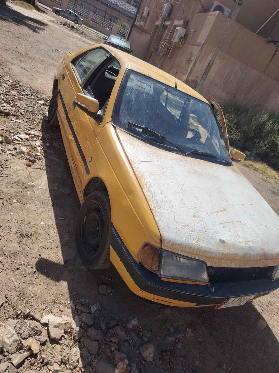 سلام عليكم سيارة بيجو موديل 2009 للبيع السيارة كير مكينه تخم تاير حداديه كفاله باقي سيارة شوف العين السعر 14 ورقه وبيها مجال بسيط الاستفسار ***********
