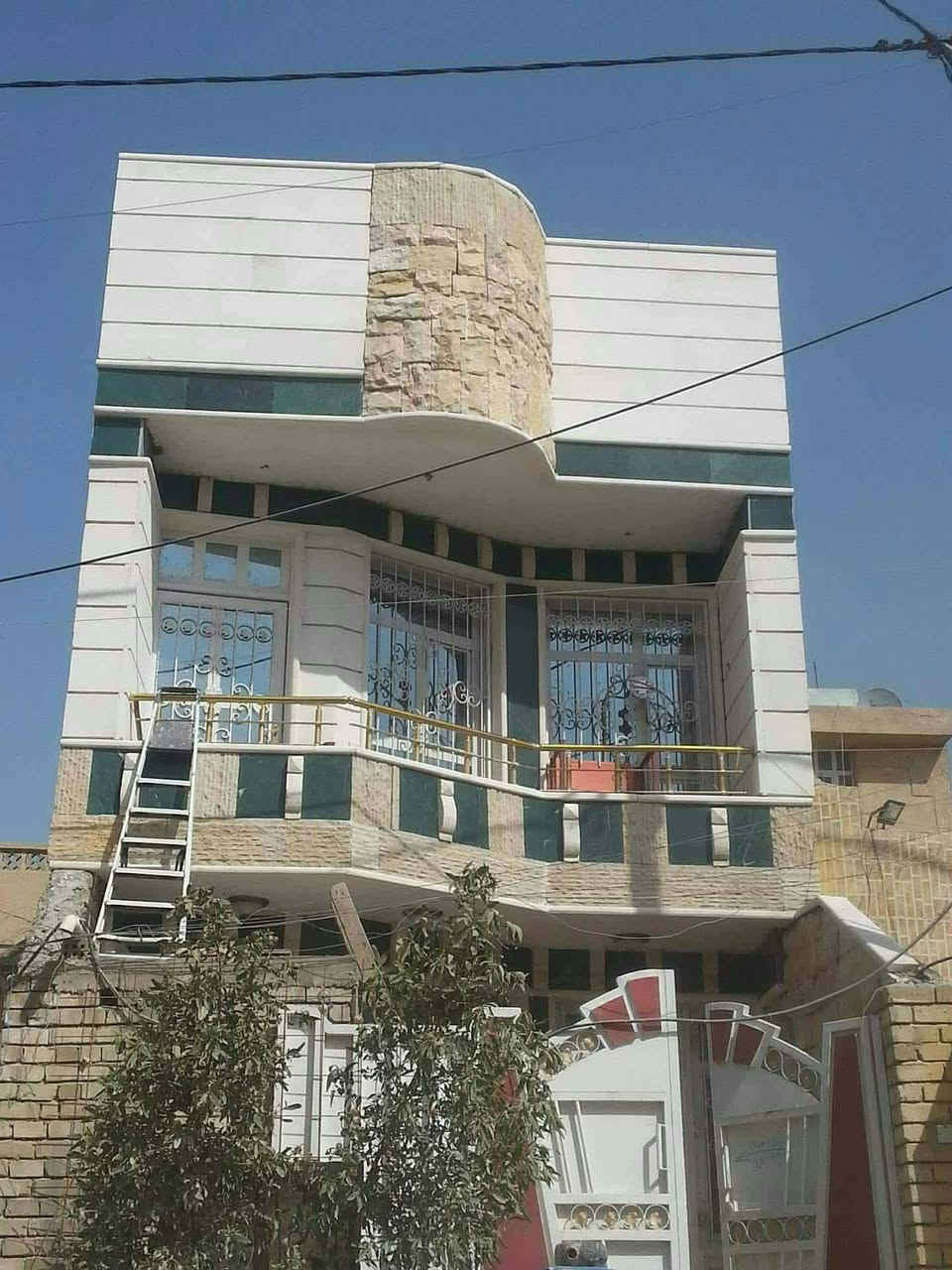 بخ سيراميك • جص وبورق • واجهات