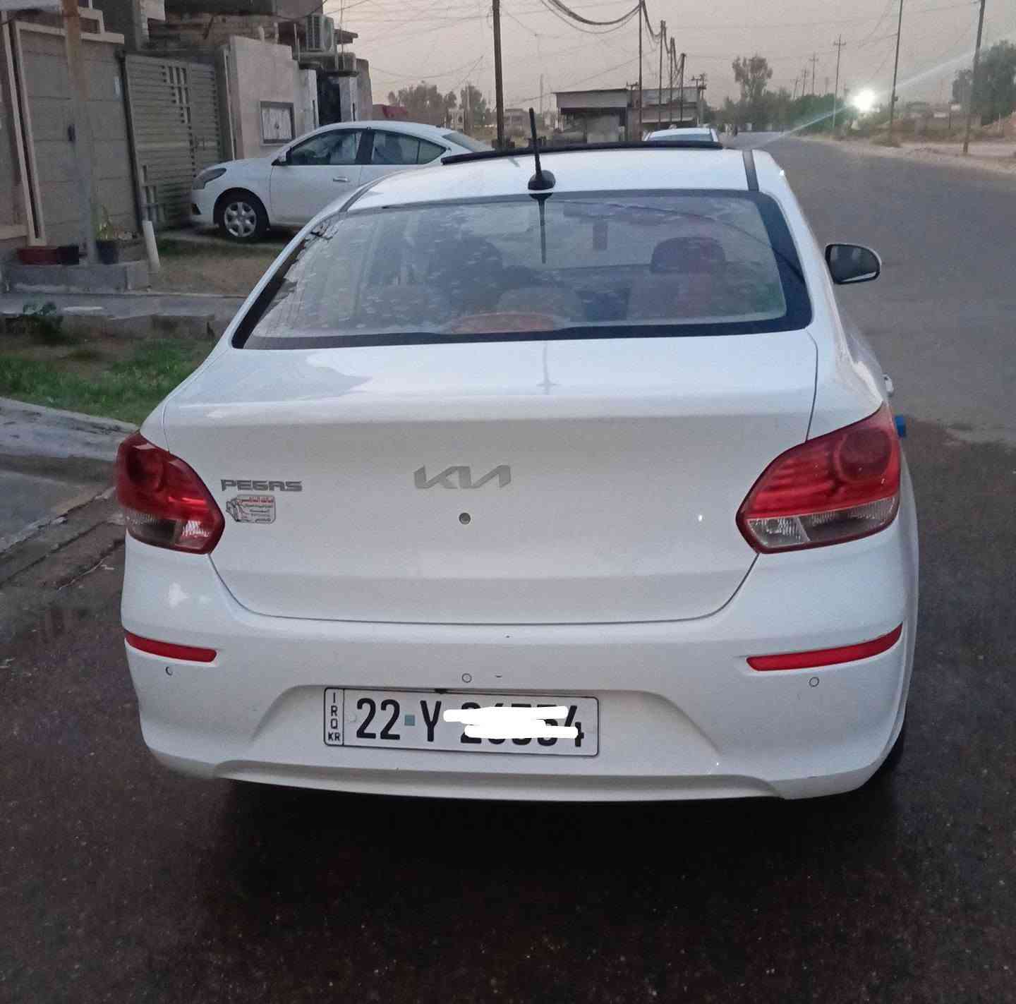 السلام عليكم .

كيا بيجاس 2024 مكفوله فول مواصفات 
سلايت روووووف جام كهرباء ويل كب كاميرا اصليه شاشه اصليه داخل لونين .

بيها بارد بسيط بلال الجاملغ موضح بالصوره .

وبيها رصعه بالباب الخلفي من الاسفل قدره اصبع واحد موضح بالصوره. 

السعر 113 ورقه .

مكان السياره بغداد .

*********** / غير متواجد على الفيس . بغداد, العراق
