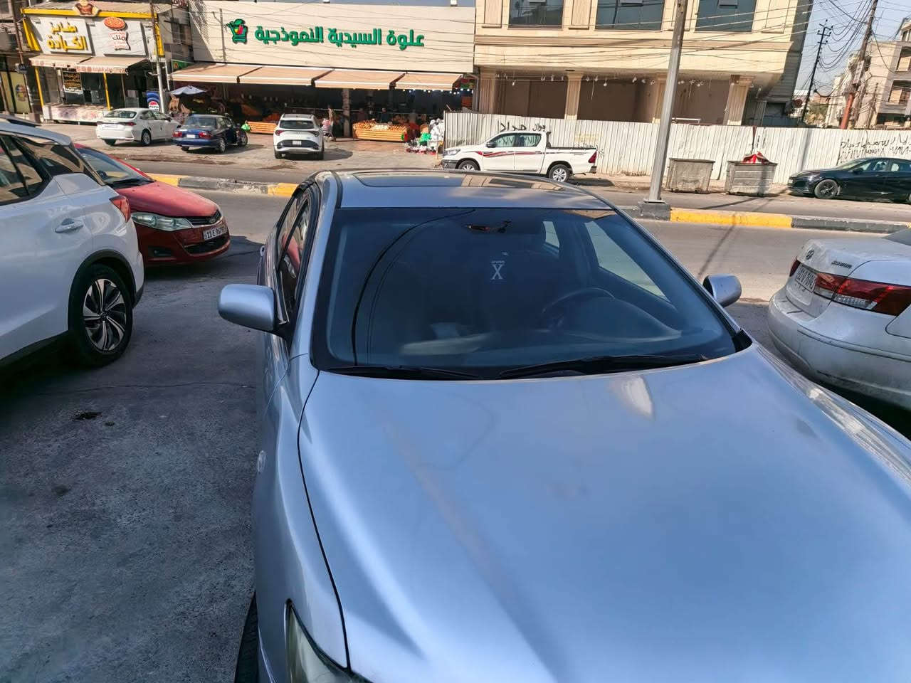كامري موديل 2007 خليجي
مكينه 2500 
4 سلندر
بيها صبغ حزام
كهربائياتها كامله
كير محرك مكفولات
تبريد شغال 
مكانها السيديه
السعر 75 وبيها مجال
***********‬ بغداد, العراق
