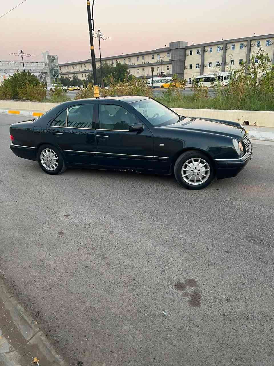 مارسدس ام عيون
موديل 1997 وارد الماني 
✅ بدون ضرر صبغ – عام جمالية فقط بدون معجون
✅ محرك كيرَر مكفولات – لا صرف ولا تبخير
✅ محرك 3000 – ملكه ديلكو
✅ شاشة + كامرة
✅ تخم تاير جديد
✅ فتحة سلايد ♻️
✅ بطارية جديدة 🔰
✅ كهربائية كاملة 〽️
✅ قواعد بلادية سليمة 💯
✅ كشنات جلد – تدفئة وتبريد 💢
✅ كراسي كهرباء ⭕️
✅ جام كهرباء
✅ قطعتين تبريد 💢♨️

📋 رقم سليماني دولي – بسمي، تحويل ثاني يوم
📍 العنوان: ديالى – بعقوبة

💰 السعر:72 (وبيها مجال بسيط للشراي)

📞 للتواصل: ***********/ واتساب
