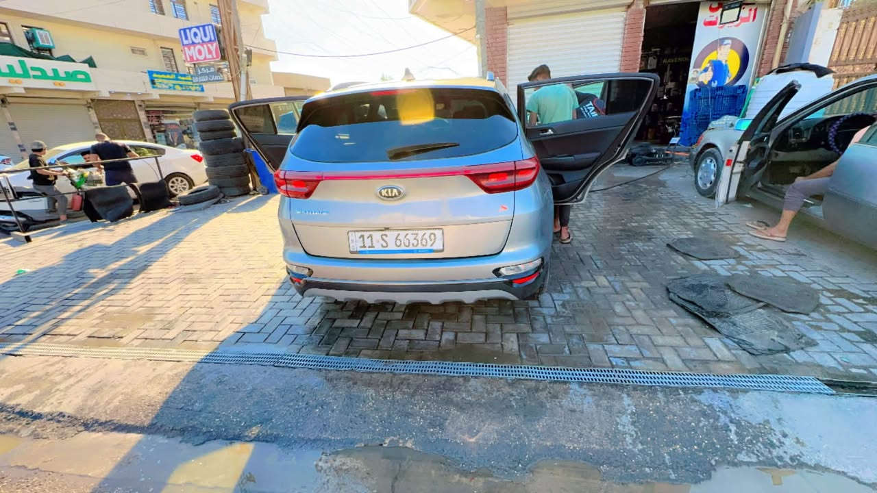 كيا سبورتج موديل 2020 امريكي حادثه جاملغ الايمن ونص الباب ايرباك برده السياره  خير من الله تبريد ثلج تدفئه كشنات جلد تحكم فول نقطه عمياء رادار شفتات تحكم محرك 2400 تايرات جديده ارضيه جلد شاشه كبيره صور الحادث بالمشور السعر155 $ السياره ماشيه 66 الف ميل / *********** والله يرزق الجميع0
