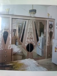 غرفه اخشاب • ايطالي • نظيفه