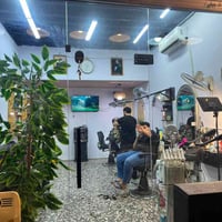 العنوان بغداد جميله شارع خير الله بحاجه الحلاق متكامل وصاحب خبره قديمه...