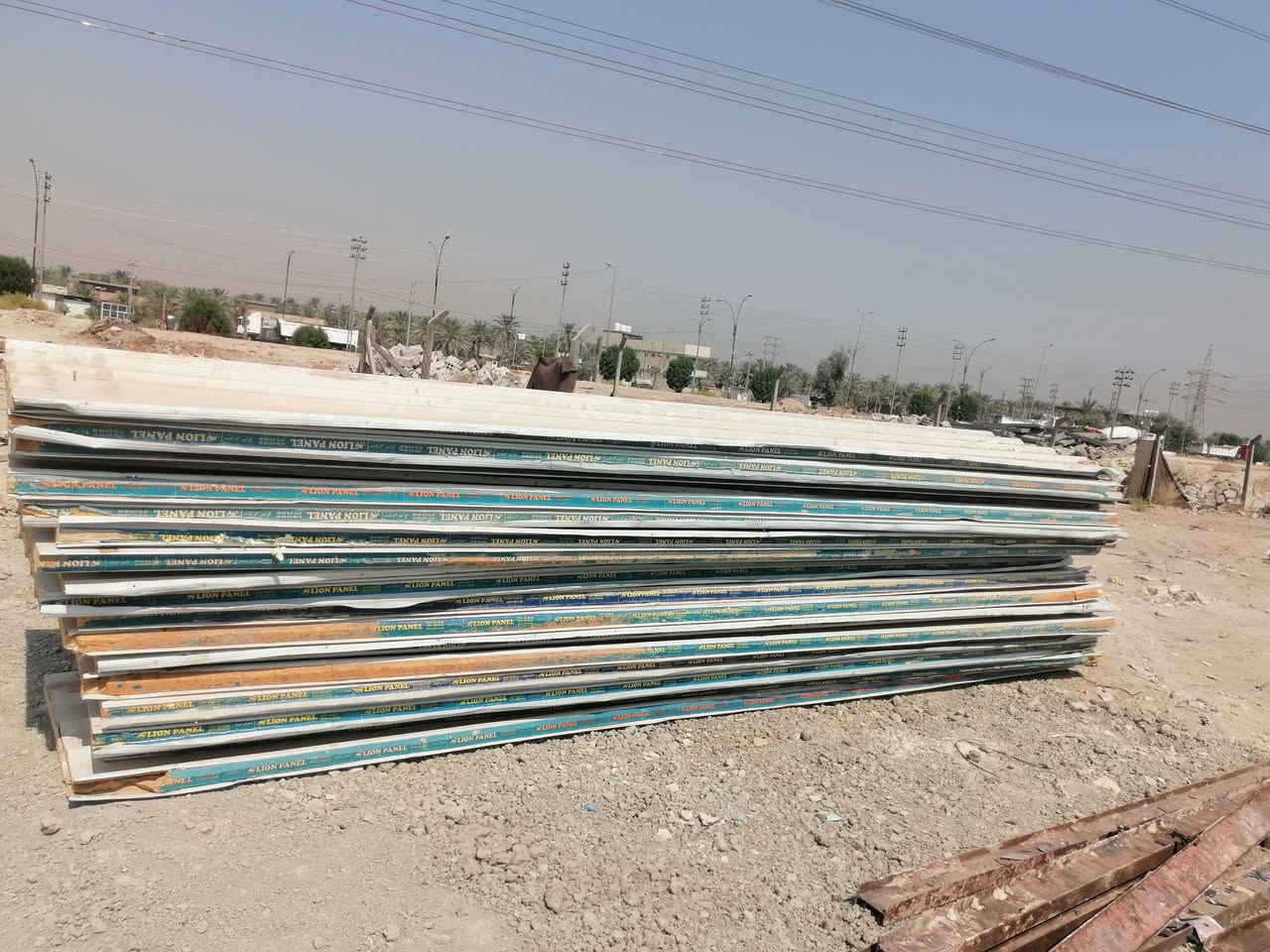 سلام عليكم يوجد سندويج مستخدم نظيف كل القياسات  مكاني على طريق العطيشي مقابل محطة الأكارم 
***********
***********
