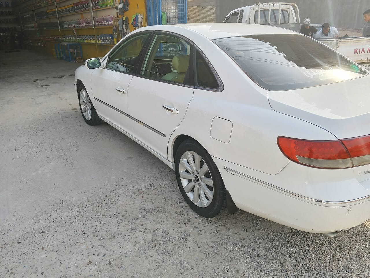ازيرا 2009 خليجي محرك 3300 المرغوب  فول مواصفات  رقم اربيل جديد هزه جديده سنويه نهايه 2031 سياره جاهزه كير وميكنه وتبريد  تخم تاير وباتري وحدايده كله جديد  مكفوله من الضربه والصبخ فقط بارد قليل  السياره جاهزه مكانه النجف  ***********  بيع مستعجل  100$ وبيه مجال لشراي
