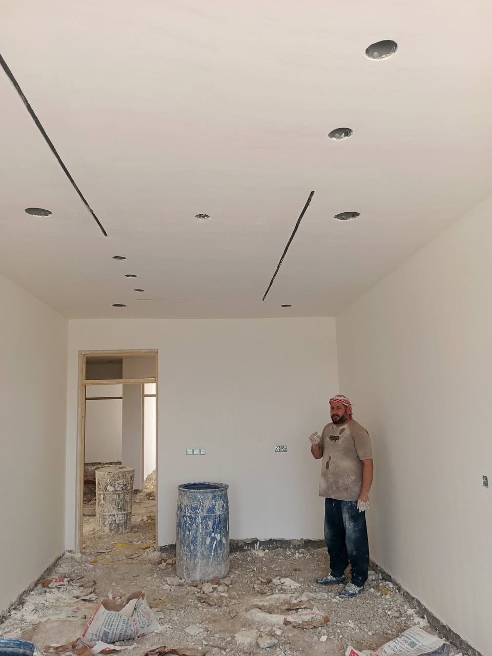 🔨كادر عمل بياض ولبخ اسمنت - جميع مناطق بغداد 🔨شقل درجه اولى
‏‪***********‬‏ بيه واتساب
