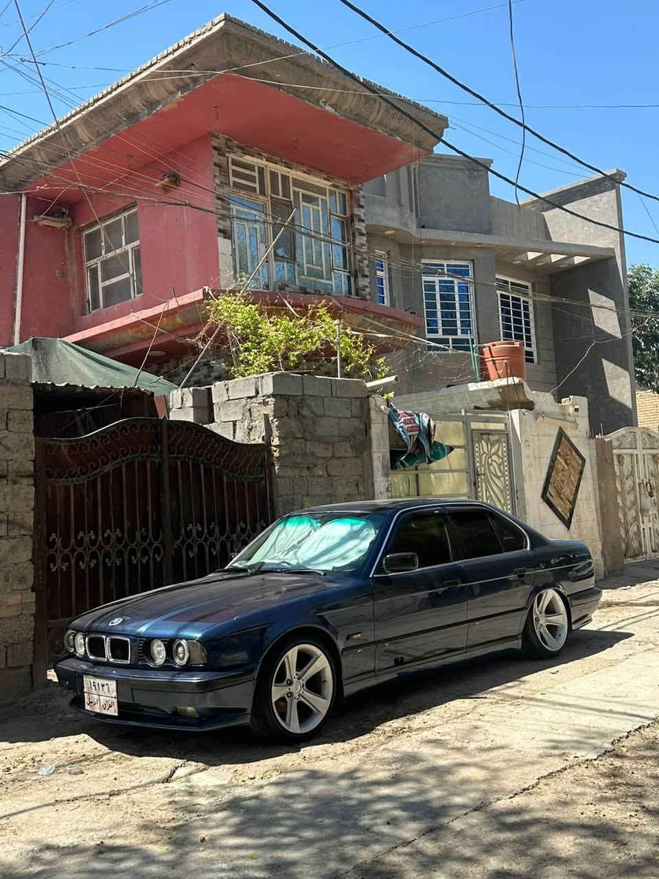 السلام عليكم شباب 
525مسكر عدل للبيع
كير عادي🔥✈️
موديل 1991
رقم اربيل 
ملاحظة / سنوية ساقطة صارلها 8 اشهر
مكينه وكير بشرط
حداديه اماميه خلفي بشرط
تبريد شغال
سستم صوت ودمام  مرتب
كزوز رياضي نغمة
عقلها مبرمج  وطلقاتك
تخم تاير ويل جدد
دعاميات ودوس m
ماصدات سوار عدسة وزنون كلش حلو
السعر 60وبيهه مجال قليل
مكانهه الصويره 
***********
