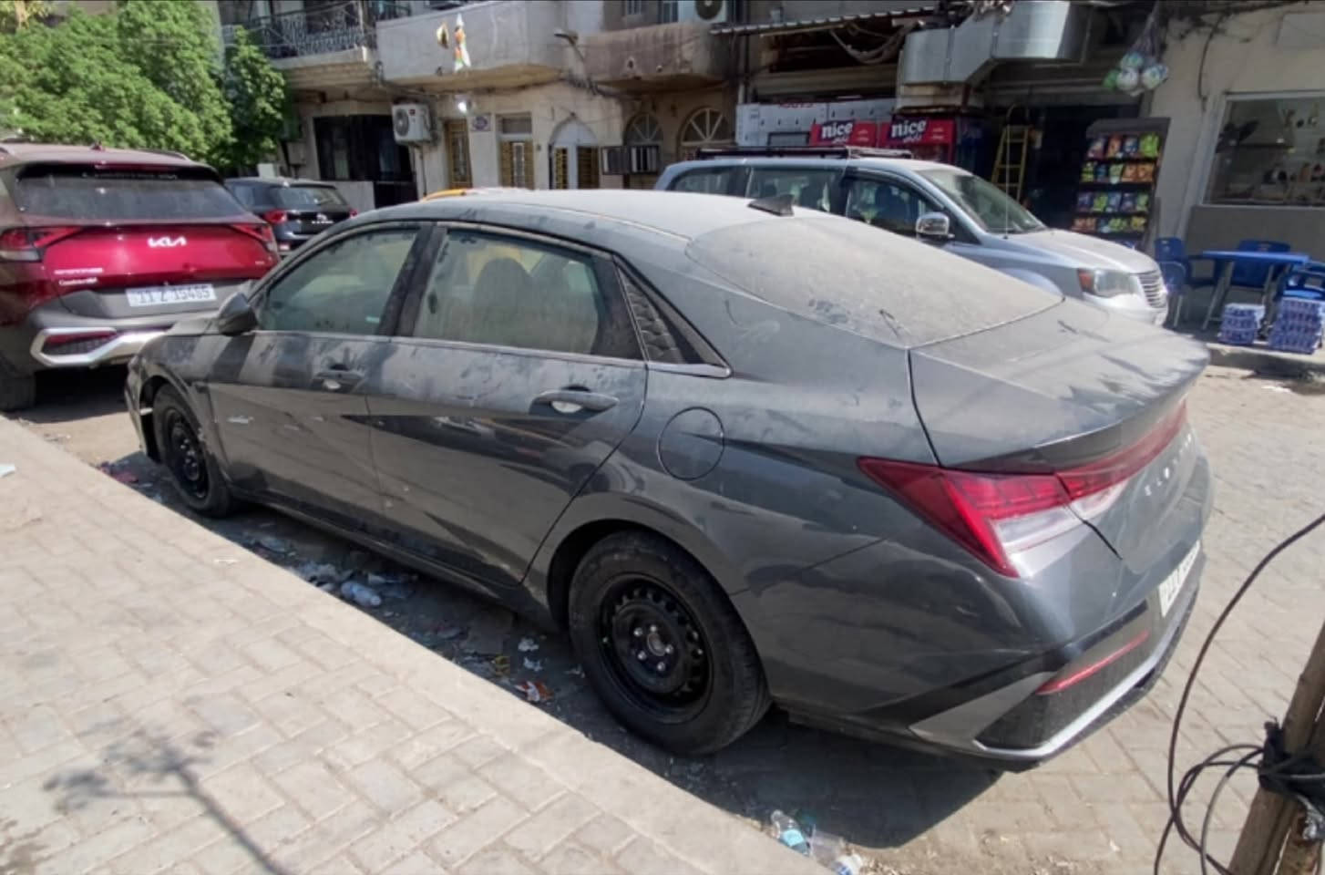 السلام عليكم

النترا موديل : 2024 

السعر : 145 وبيها مجال قليل🔥

حجم المحرك :  2.0  دوش 

مواصفات

فتحه 

بصمه

شاشة إلكتروني

كاميره

اوتو هولد : Auto Hold

اوتو ستارات : Auto Stard

اوتو ستارات : Auto Stop

رادار جانبي (نقاط عمياء)

رادار خلفي (التحذير من الاصطدام)

نظام : Eco

نظام : Normal

نظام : Sport

تحكيم ستيرين

بكلايتات LED

حادثها بنيد مصبوغ جاملغات بارد صور الحادث موجود 

عنوان :- بغداد شيخ عمر 

رقم تلفون و واتساب ☎️

***********📞
