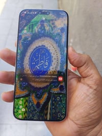 متوفر هونر ماجيك 8 برو  الجهاز مكفول من اي تصليح الجهاز بي نقش أو نقاط...