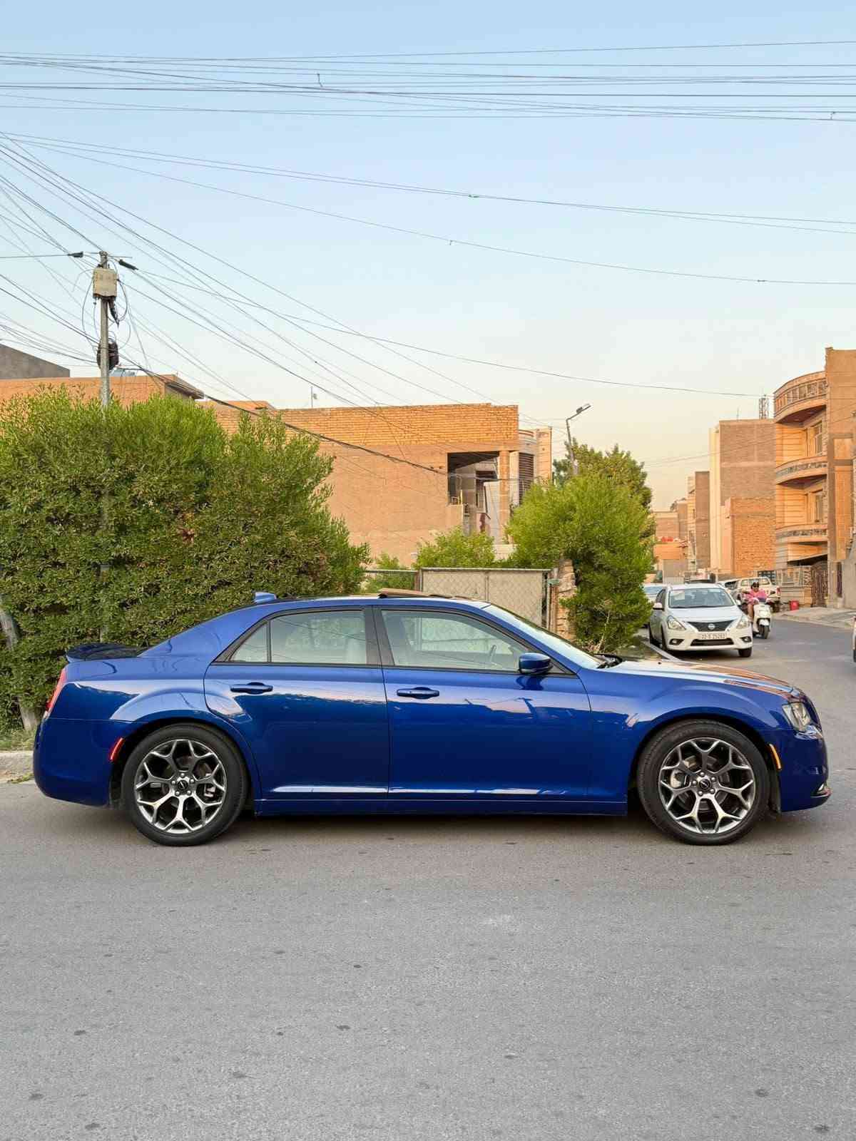 2018 s كندية
سنوية وهزه جديدة
داخله كلين 
وهنا بالعراق صاير بيها طخه جاملغ خلفي وباب
بدون ايرباك او شواصي نفس القطع مصبوغه
فول السيارة ام الرادار الامامي
كاملة ان شاءالله 
محرك كير مكفول بلادي
***********
228 وبيها مجال بسيط
مكانها بغداد الاعظمية.
