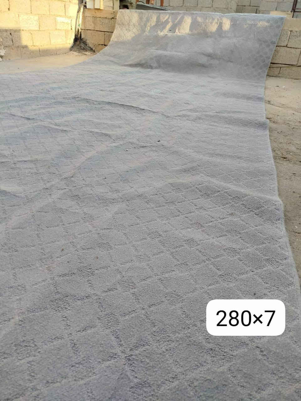 فرش للبیع قیاس الطول 7 متر ×2.80 سم
سعرها 60 الف مكان شورجة 

لستفسار ***********

نص مكتوب في الصور:
- 280x7