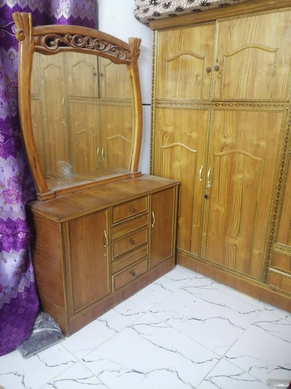 السلام عليكم غرفه اخشاب للبيع 5 بوب
العنوان منشأة نصر رقم ***********
السعر 500
