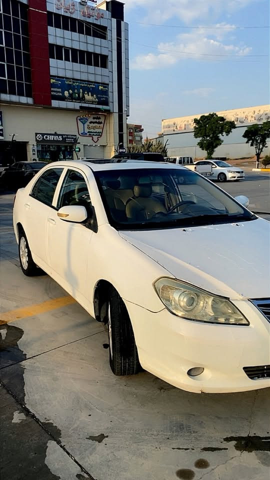 BYD G3
مۆدێل ٢٠١٤
توند و تۆڵ و بێ مەسرەف مالی دۆست
گیر و مەکینە بەشەرت
زۆر جوان و ریک و پێکە بێ دەعم و لێدراویە
کامل مواسەفات تاقم تایە و ویلی تازە پاتری یازە
سەیارەکە کامل جایزە 
سەنەوی پلاستیك بەشەرتی ئەوەلیات و مالی مەدەنی
شوێن : سلێمانی
ژمارە : ***********
