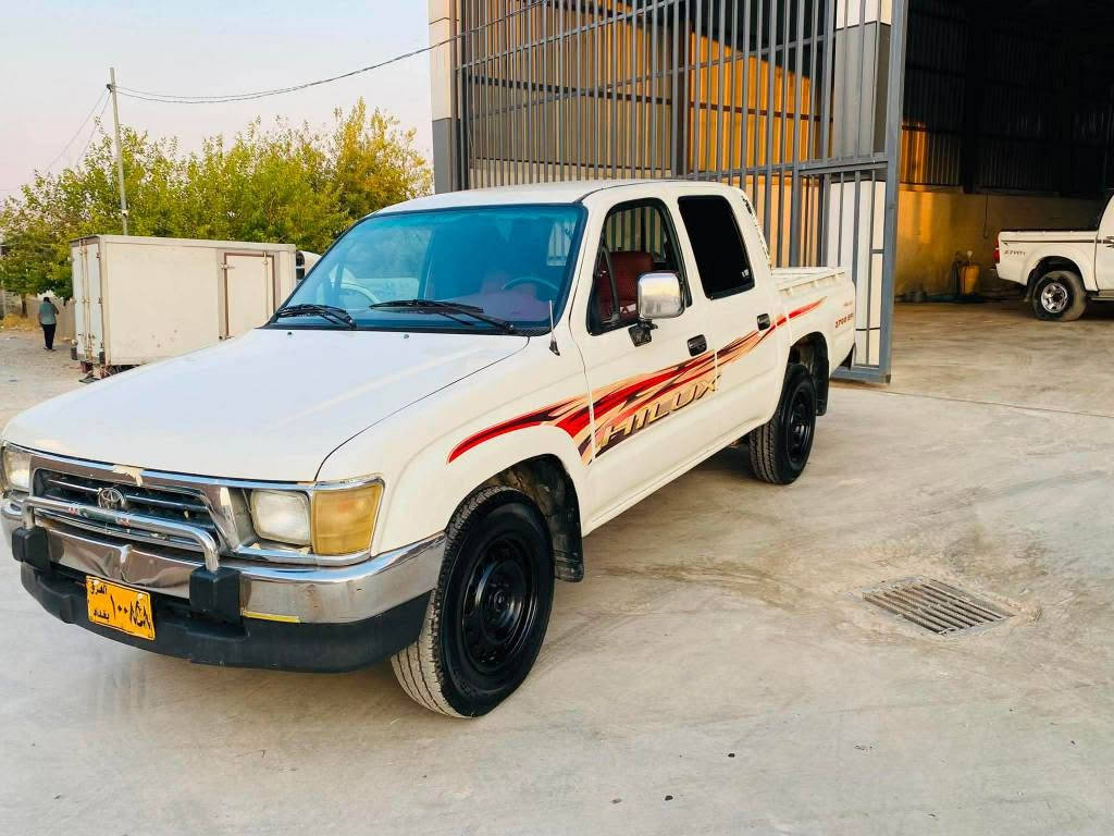 تۆیۆتا ئەرنەب مۆدێل 2002 بۆ فرۆشتن 
 ئاڕم پلاستیک هەولێر ،
ئاڕم و ئەوەلیات بەشەرت
مەکینە سپی ، تەبرید مەزبوت
 تەبریدو پاوەر ناو سورە
دەبل چەکمەجەیەو چوار جام کارەبایە
 بۆیاغ عامە پشت و پێشی لێدرانی نیە
 گێرو مەکینەو تەبرید بەشەرت
 تەقەو رەقەی هەموو بەشەرت 
وە چوار تایەو ویلی نوێی لەژێرە 
سەیارەکە زۆر جوانە بێ مەسرەفە
نرخی ٦٣وەرەقەو مەجالێکی کەم شوێن
 تەق تەق *********** ڤایبەر وەتس ئەپ كويسينجاك, أربيل
