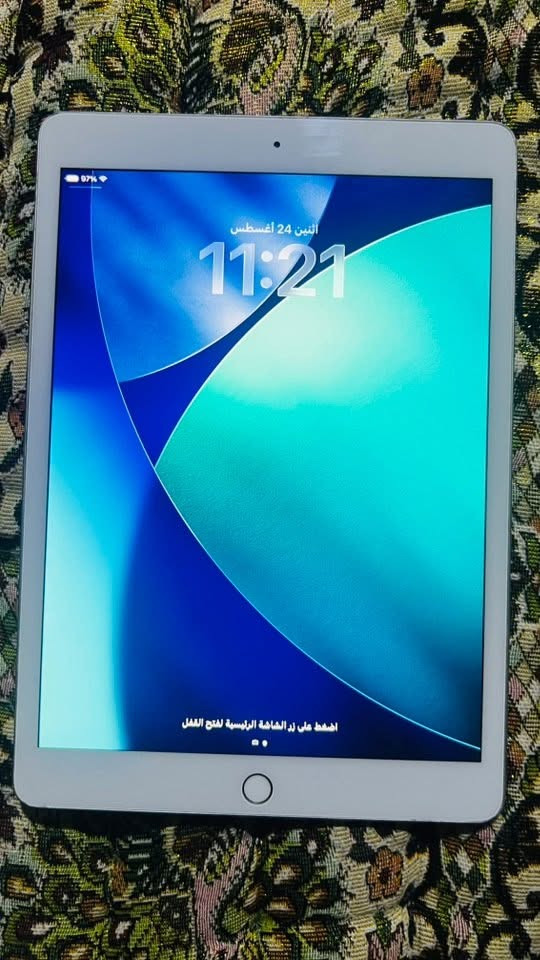 ايباد 8 ذاكره 128 ايباد كلش نضيف 📱
بالشحن تنسا ميصرف يطول عندك 🔋
شرط ممبدل بي اي شي ويا كارتون بس🗄️
سعره 190 وبي مجال للشراي 
***********
