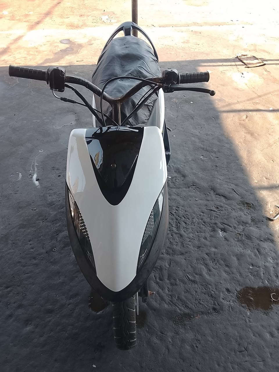 دراجه ماكس عدله للبيع بوشه 49 مكينه نضيفه كزوز رياضي 550و بيه مجال
واتساب: ***********
